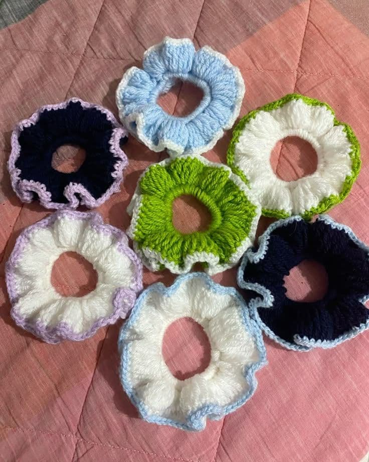 Crochet flower scrunchies — view 1