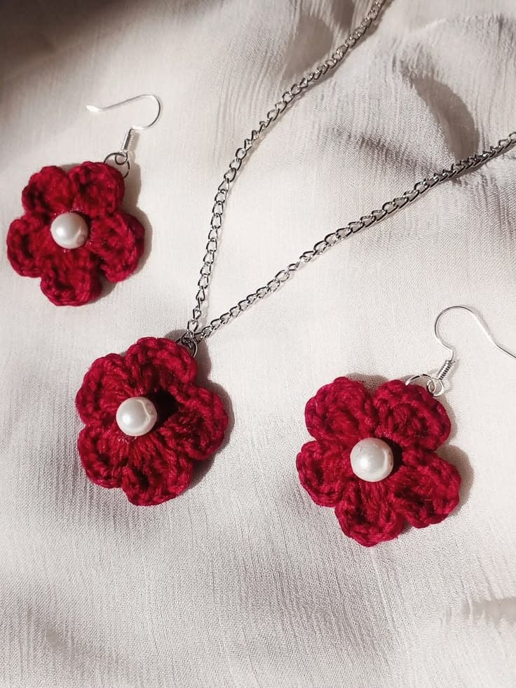Crochet Flower Jewellery Set — view 1